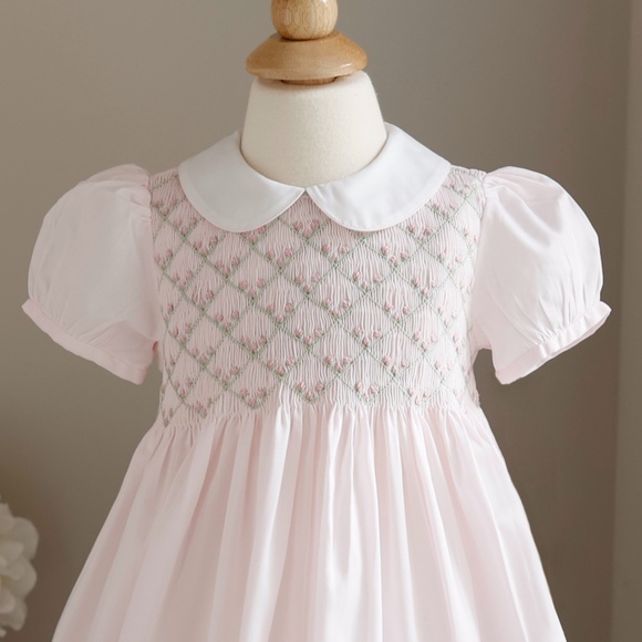 Rosebud Diamond Smocked Heirloom Dress Feltman Brothers NWT BEAUTIFUL - Picture 3 of 4